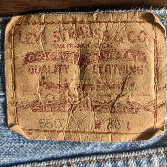 Levi Jean Shorts Men's 36W - Picture 4 of 4